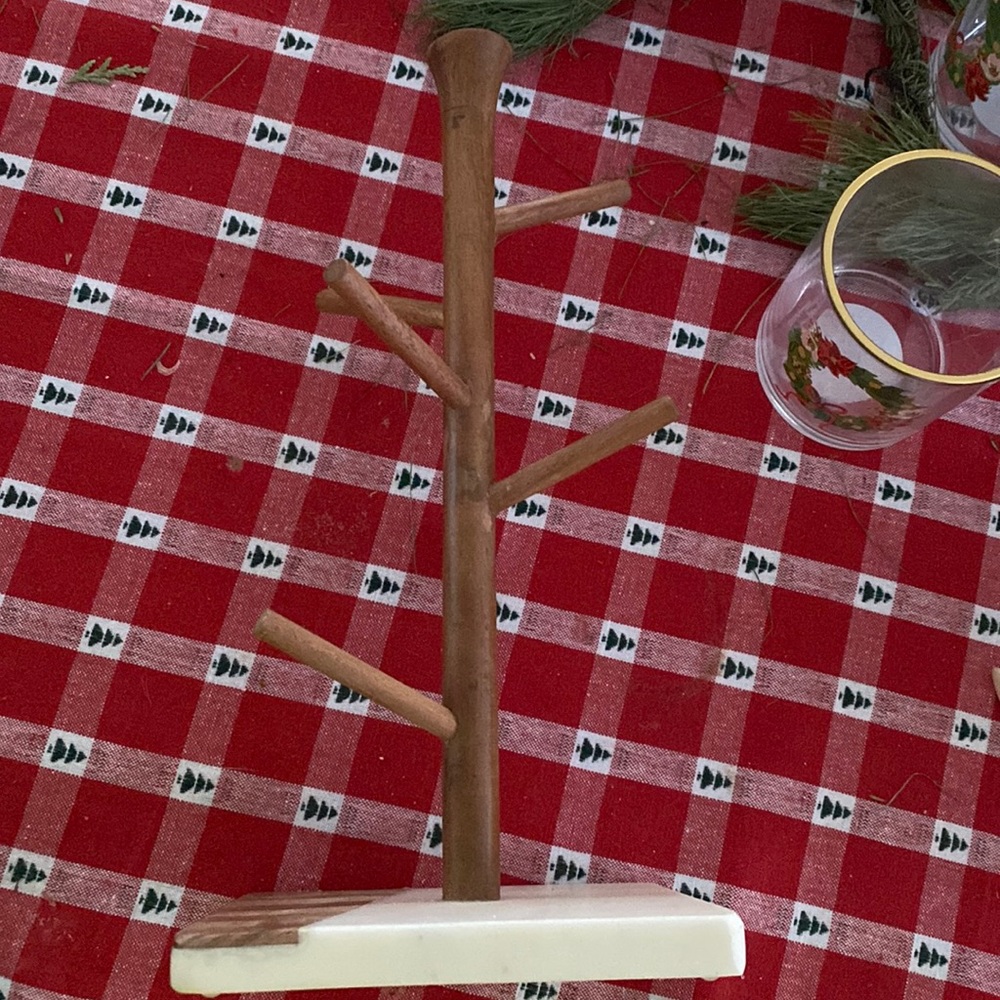 6 mug countertop holder, natural wood and marble